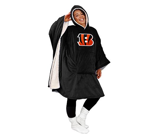 Final Clearance – 60" x   80" Wearable Hooded   Blanket